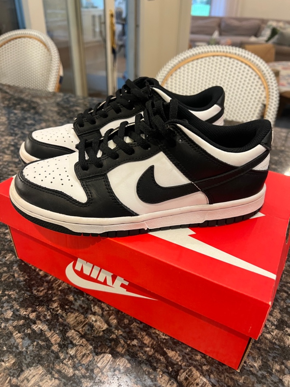Nike Dunk Low Pandas . Like new with box 
Size 5.5 youth